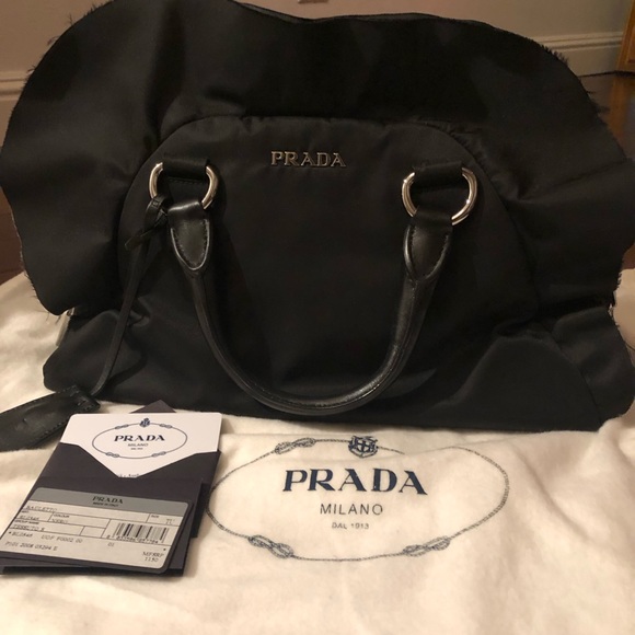 Prada - Picture 6 of 10